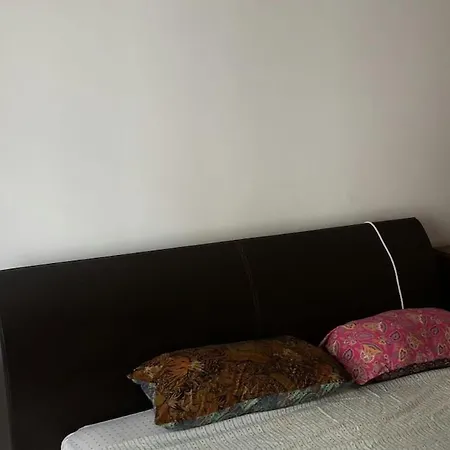 Tutte Le Comodita Sul Apartament