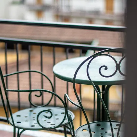 Tutte Le Comodita Sul Apartament